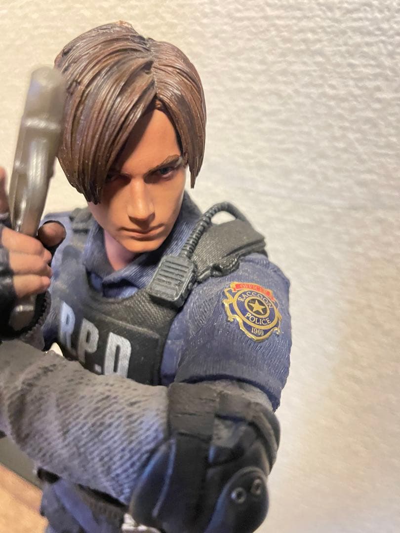 レオン・S・ケネディ フィギュア バイオハザードRE2 コレクターズエディション