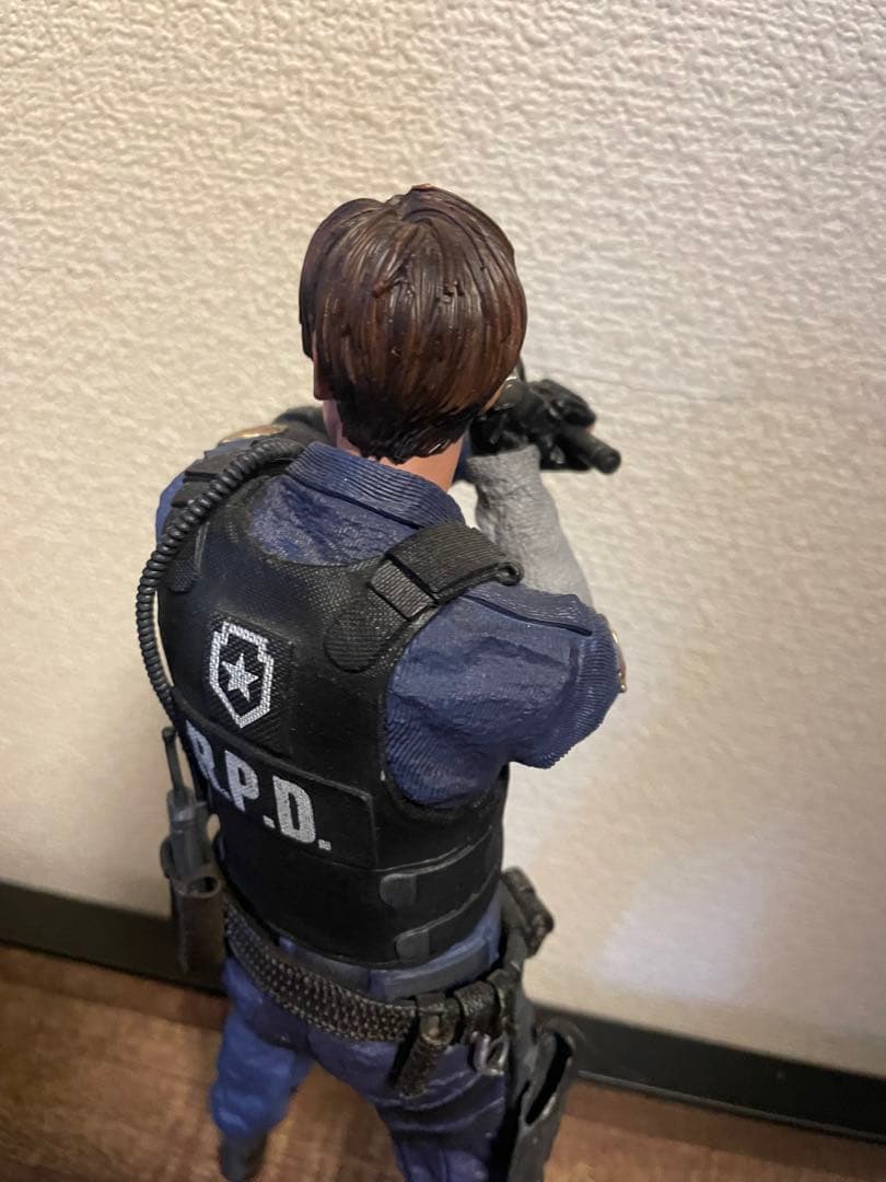 レオン・S・ケネディ フィギュア バイオハザードRE2 コレクターズエディション