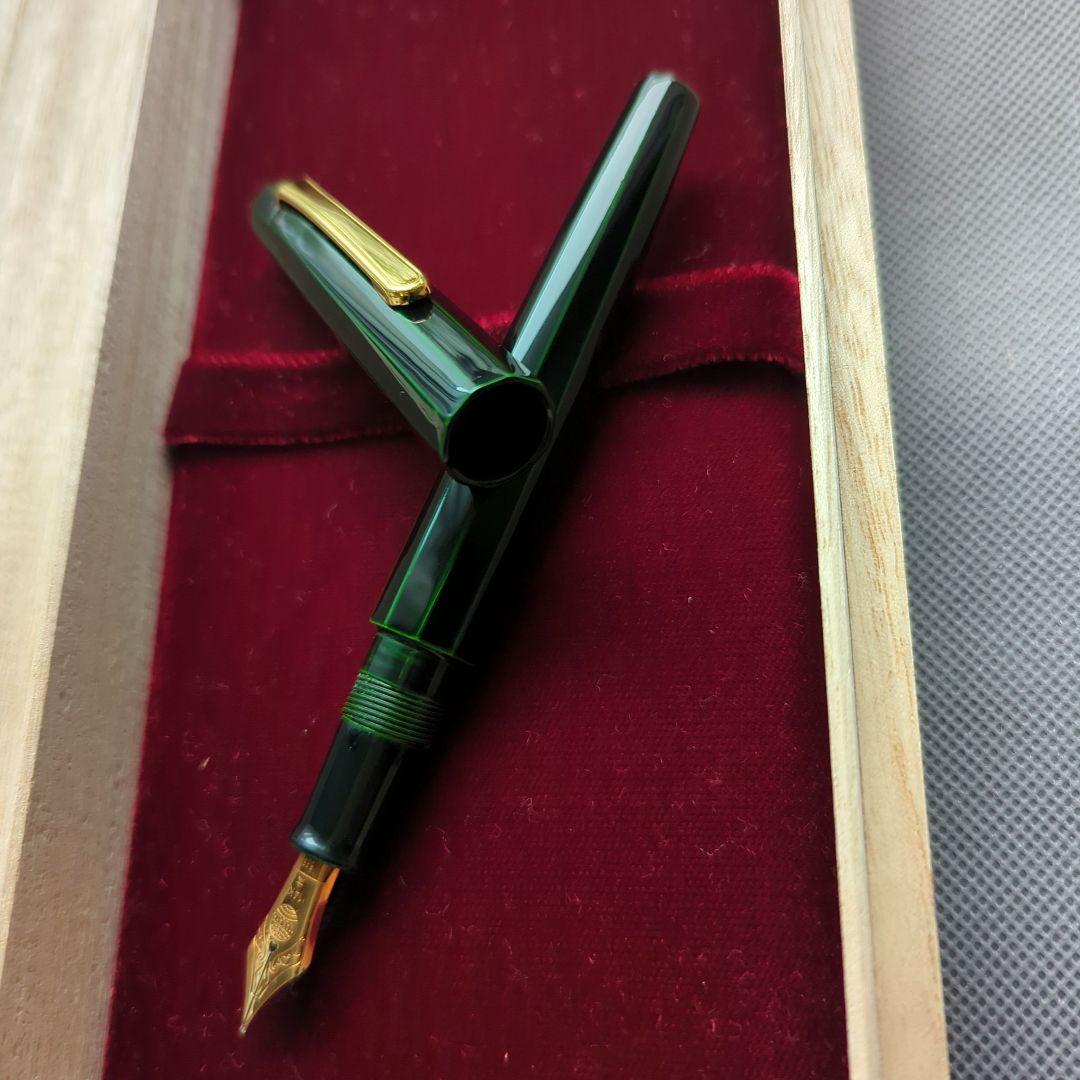 中屋万年筆「十角 緑溜 ポータブル」太字（B）