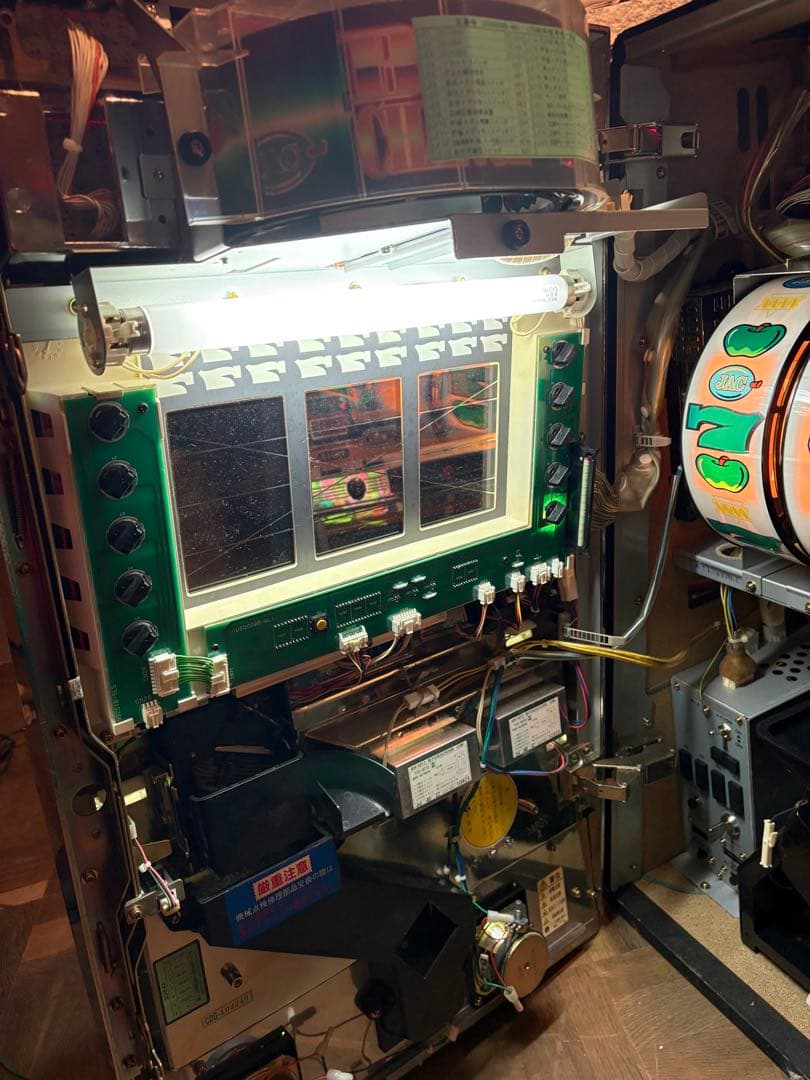 【通電確認済み】パチスロ実機 コンチネンタル4X レトロスロット ②