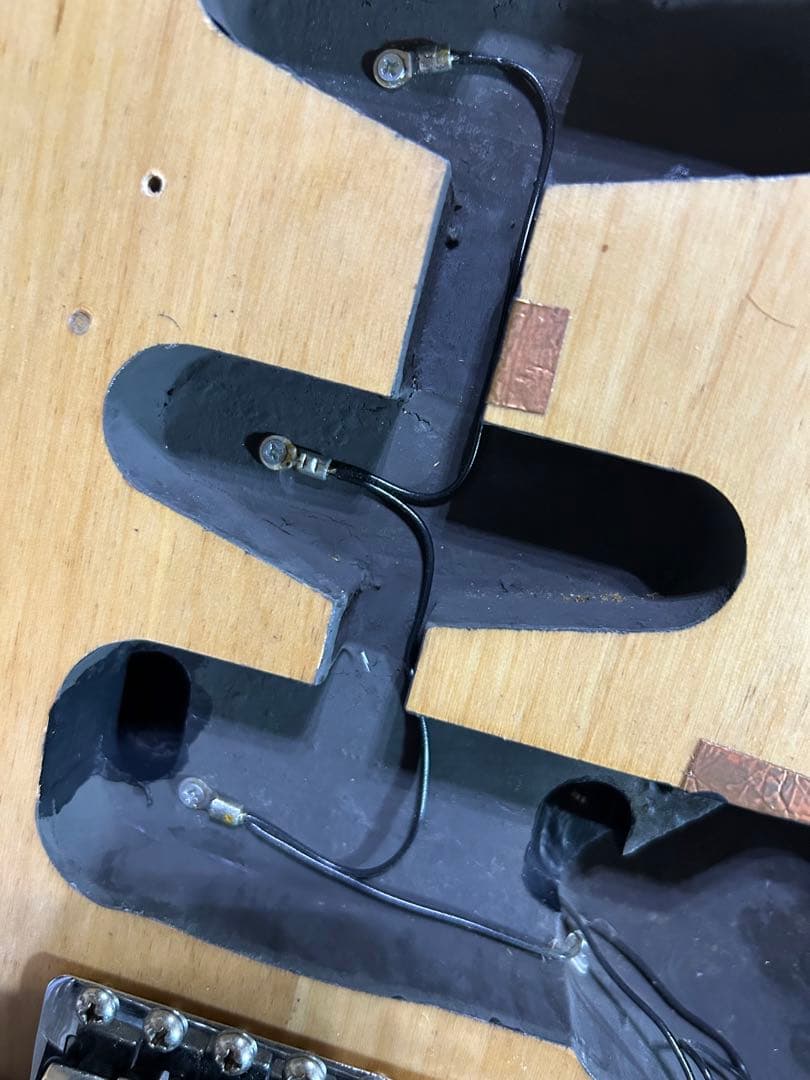 fernandes コンポーネント ストラト ギブソンPU搭載 ジョーペリー