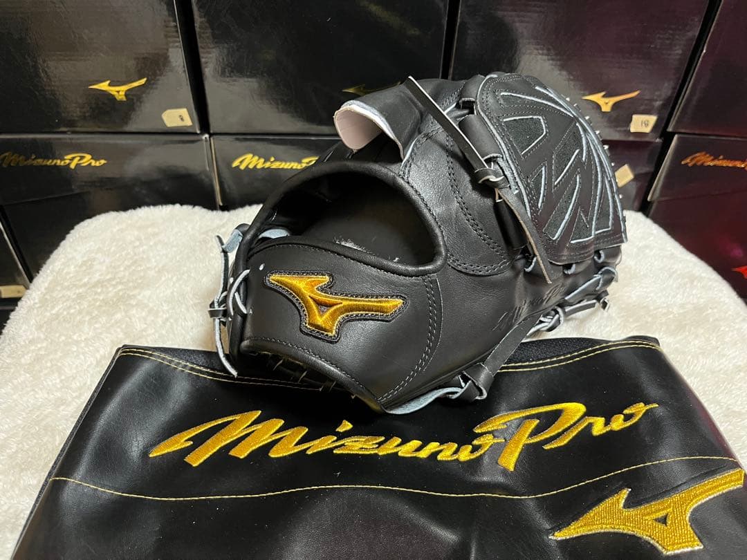 ミズノプロ　軟式　投手用　グラブ　パドレス・松井裕モデル
