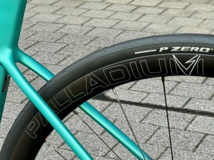 【未使用品】カーボンホイール VELOMANN PALLADIUM 33mm