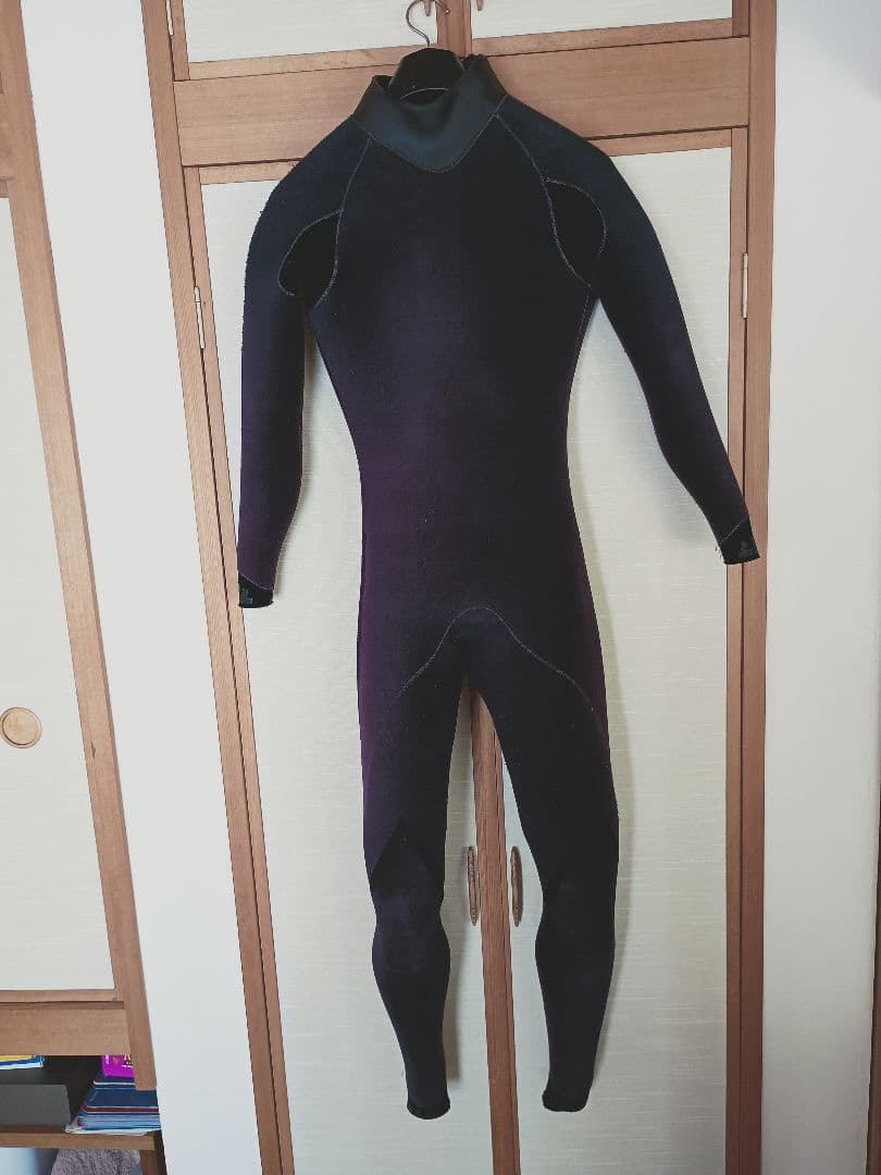 VOLCOM ボルコム DOVE社製ウェットスーツ セミドライ