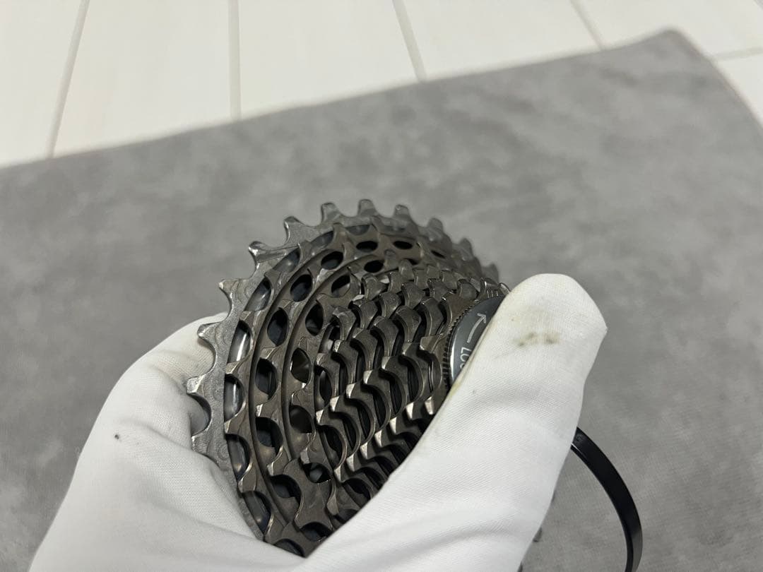 SRAM RED 11Sスプロケット 11-28T XG1190