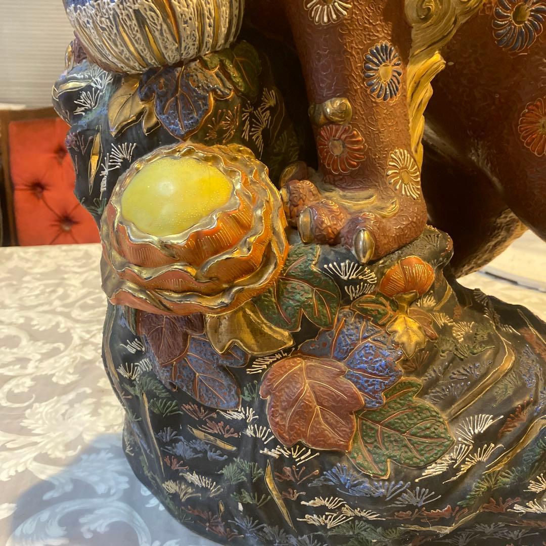 九谷玉取獅子図置物（大）