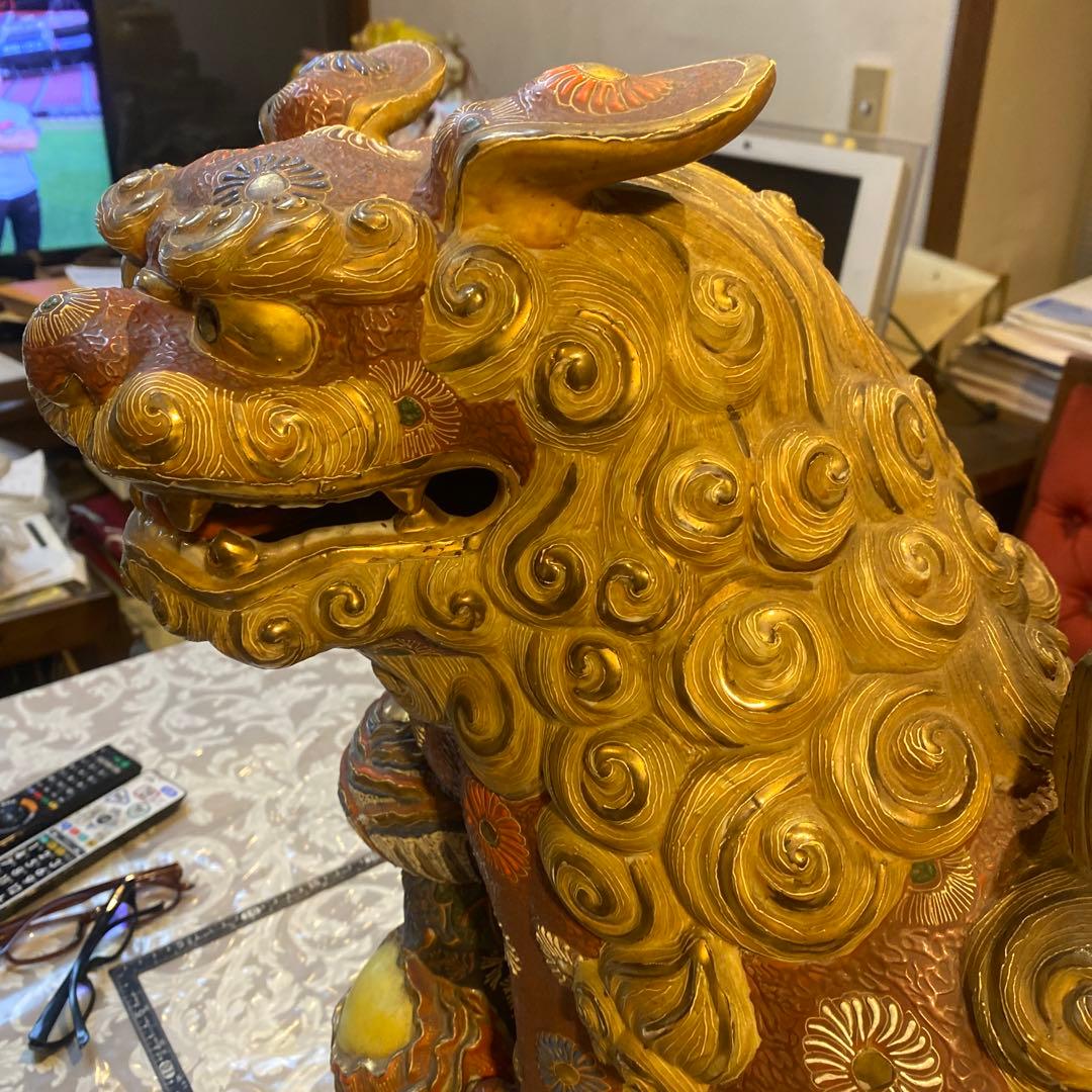 九谷玉取獅子図置物（大）