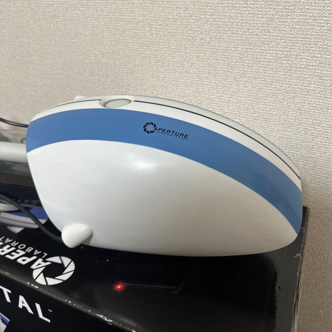 ポータル ガン NECA プロップ レプリカ Portal Device 1/1