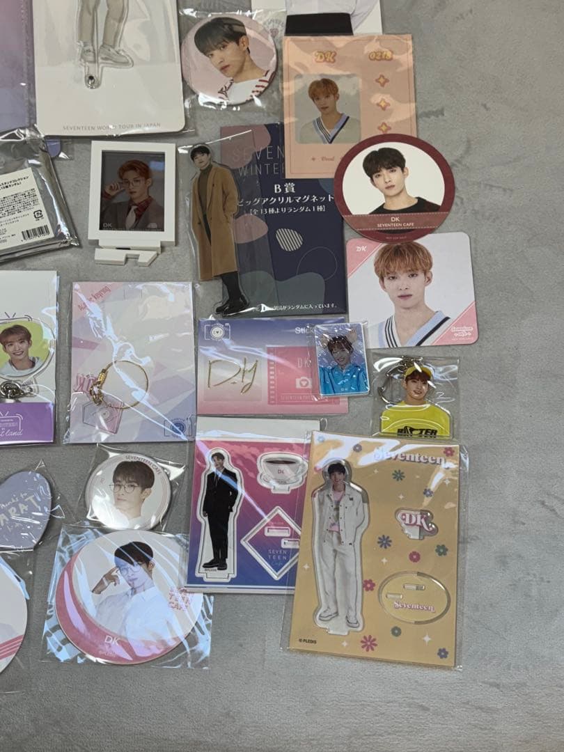 seventeen ドギョム　グッズ
