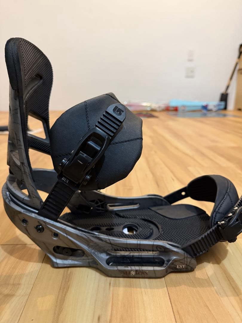 Burton mission estスノーボードビンディング ブラック グレー