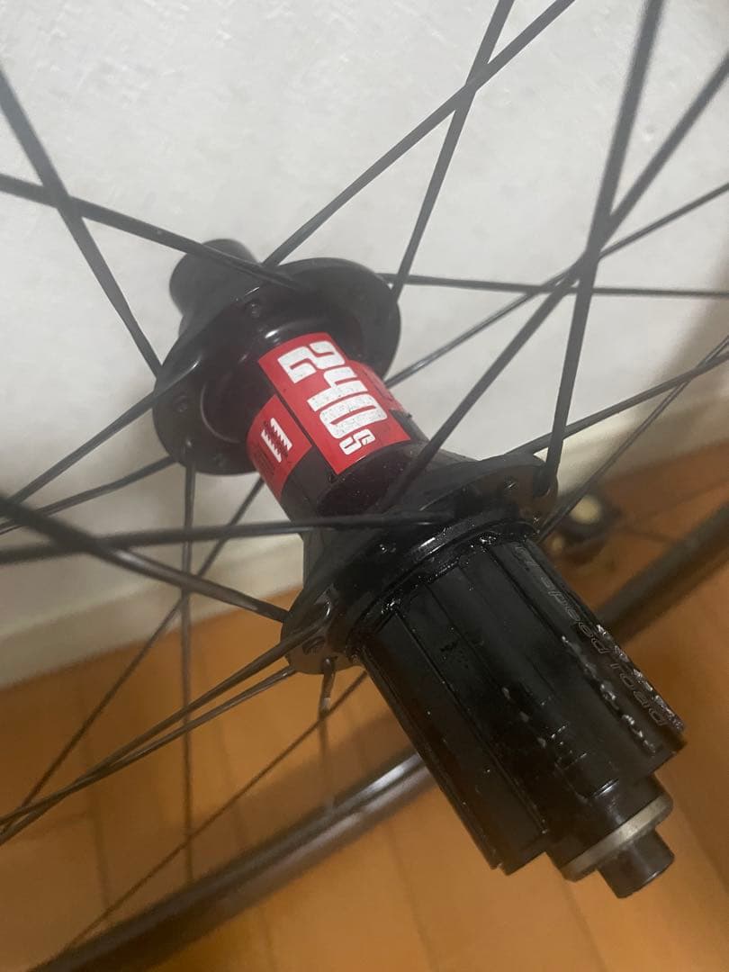 11s ffwd f4r tu dt Swiss 240s スターラチェッ18t