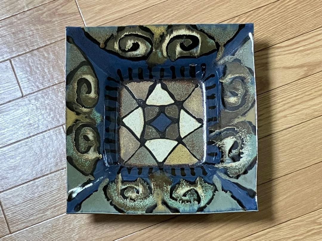 (未使用)白石篤 多彩幾何文糠白釉飾皿 益子焼 陶器 飾皿 置物 陶芸