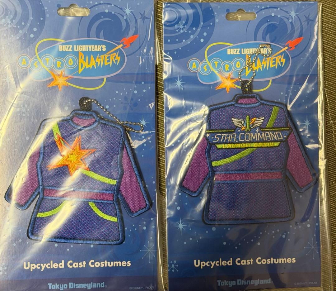 バズライトイヤーのアストロブラスター　ワッペンバッジ　2種類　新品未使用品