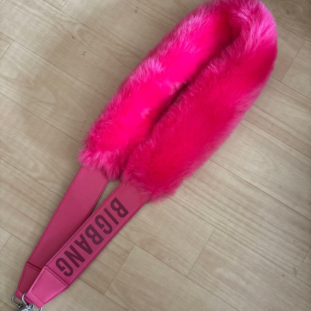 BIGBANG ピンクファーストラップ
