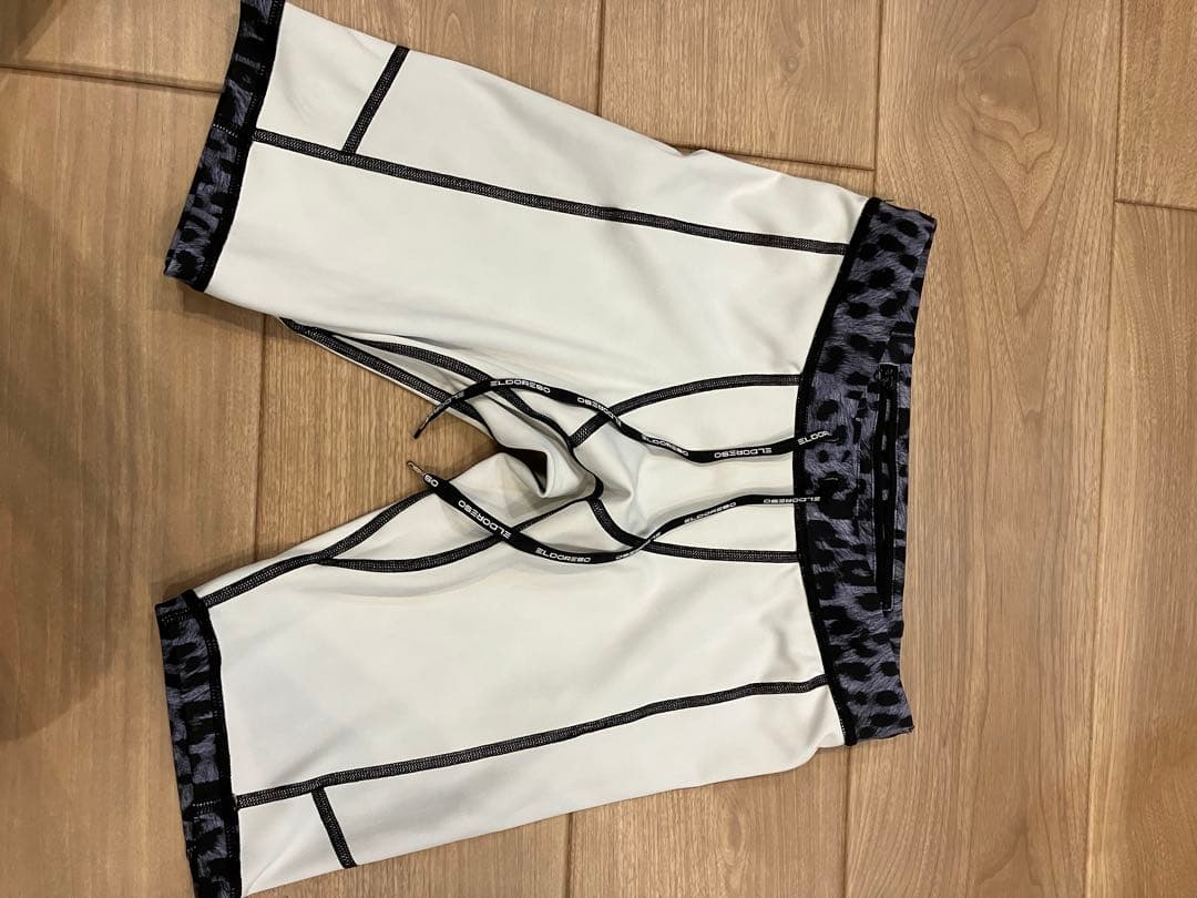 ELDORESO エルドレッソ ハーフ ショート タイツ ヒョウ柄　Mサイズ