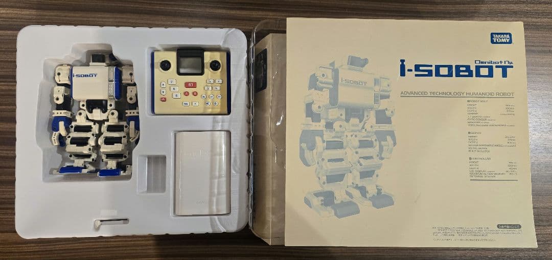 タカラトミー Omnibot 17μ i-SOBOT　中古　良品