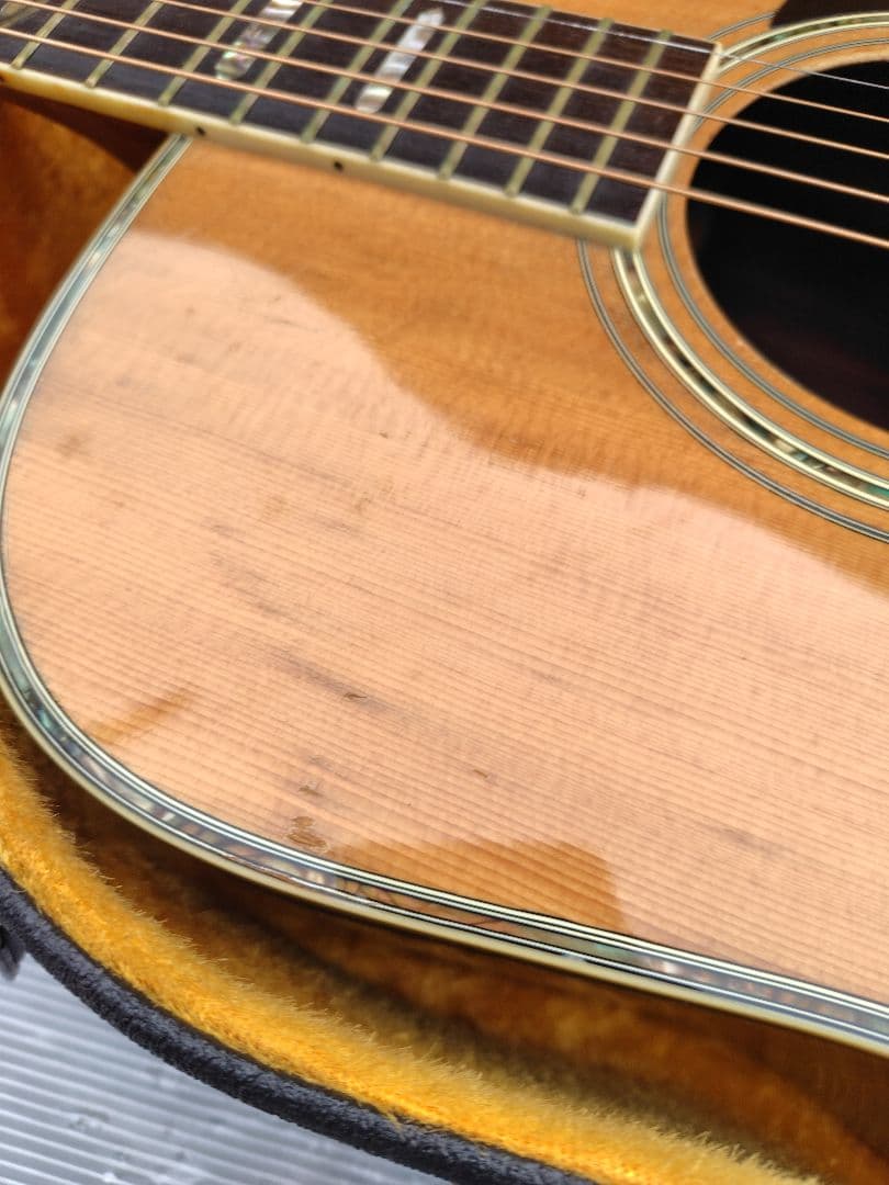 Morris W-60 アコースティックギター ハードケース付き