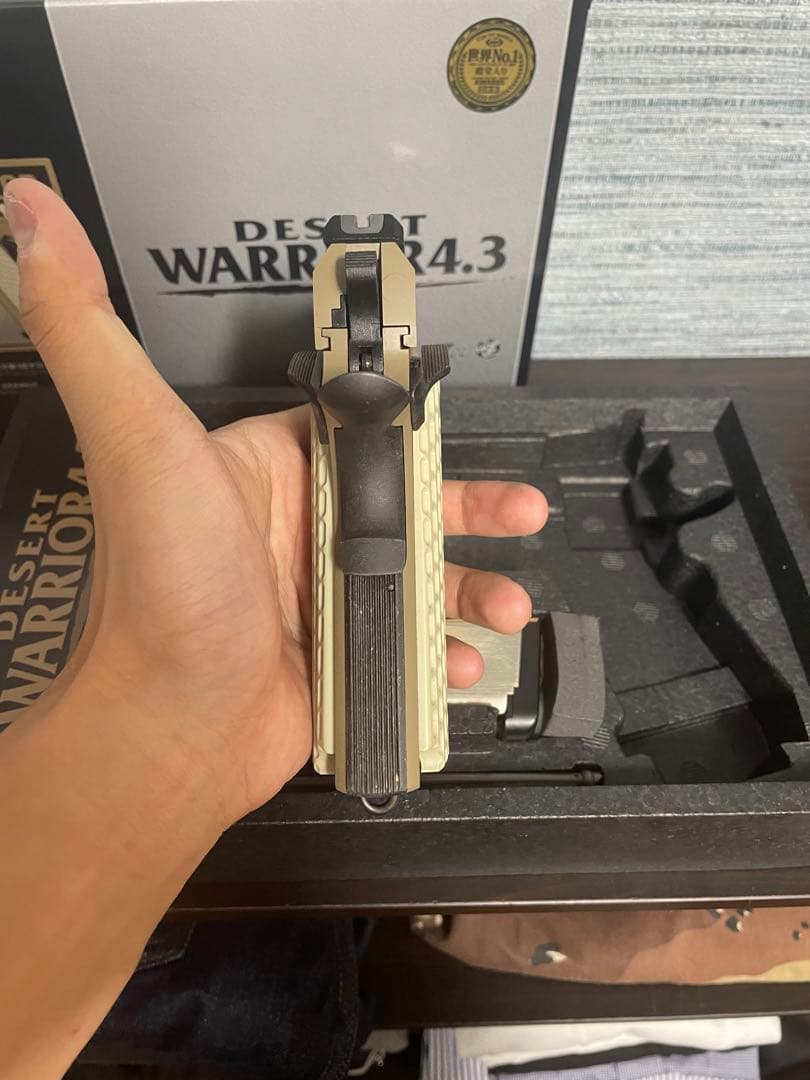 東京マルイDESERT WARRIOR 4.3 ガスガン