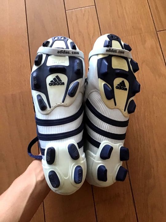 新品未使用　アディダス　プレデターパルス