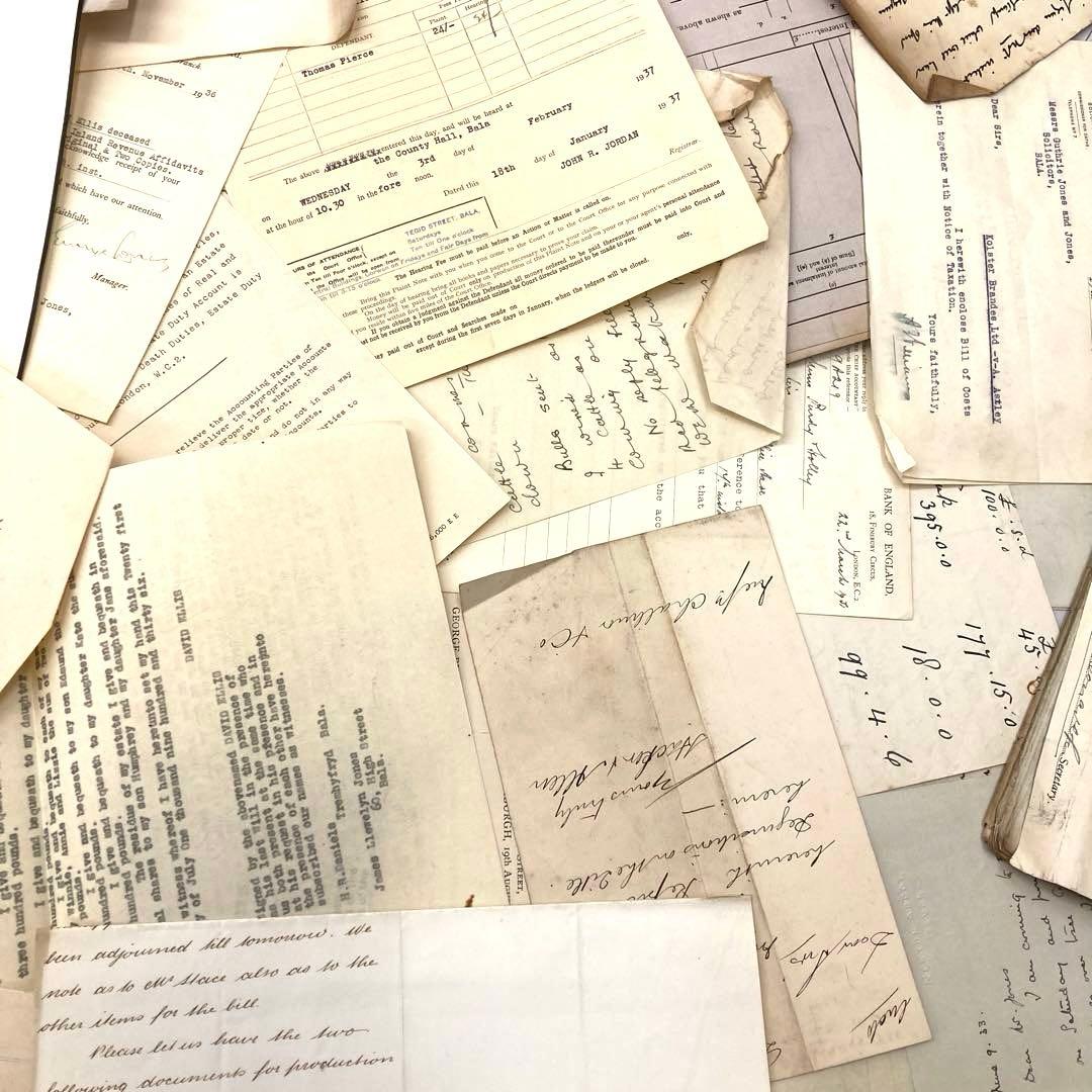 最後の一つ 書類や請求書、手書きの紙モノだけで【約800g】（200枚以上？）