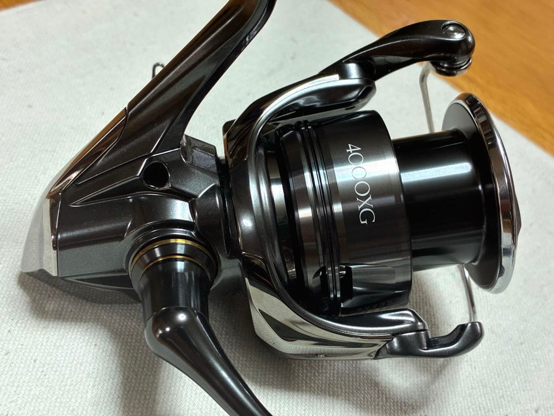 【極美品】シマノ リール 24ツインパワー 4000XG【カスタム品】