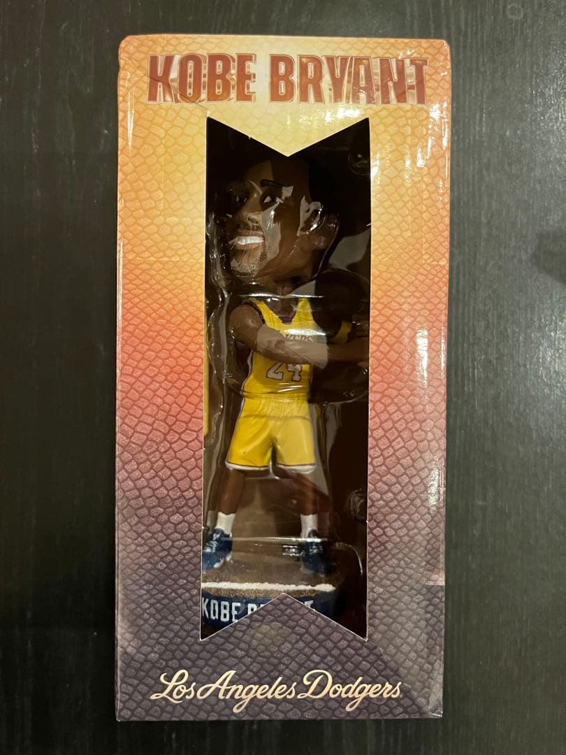 【非売品】コービー ブライアントボブルヘッド 8/8ドジャースタジアム配布未開封