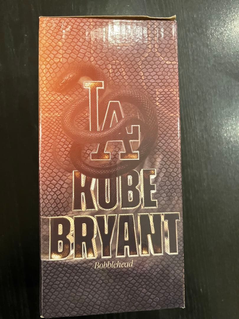 【非売品】コービー ブライアントボブルヘッド 8/8ドジャースタジアム配布未開封