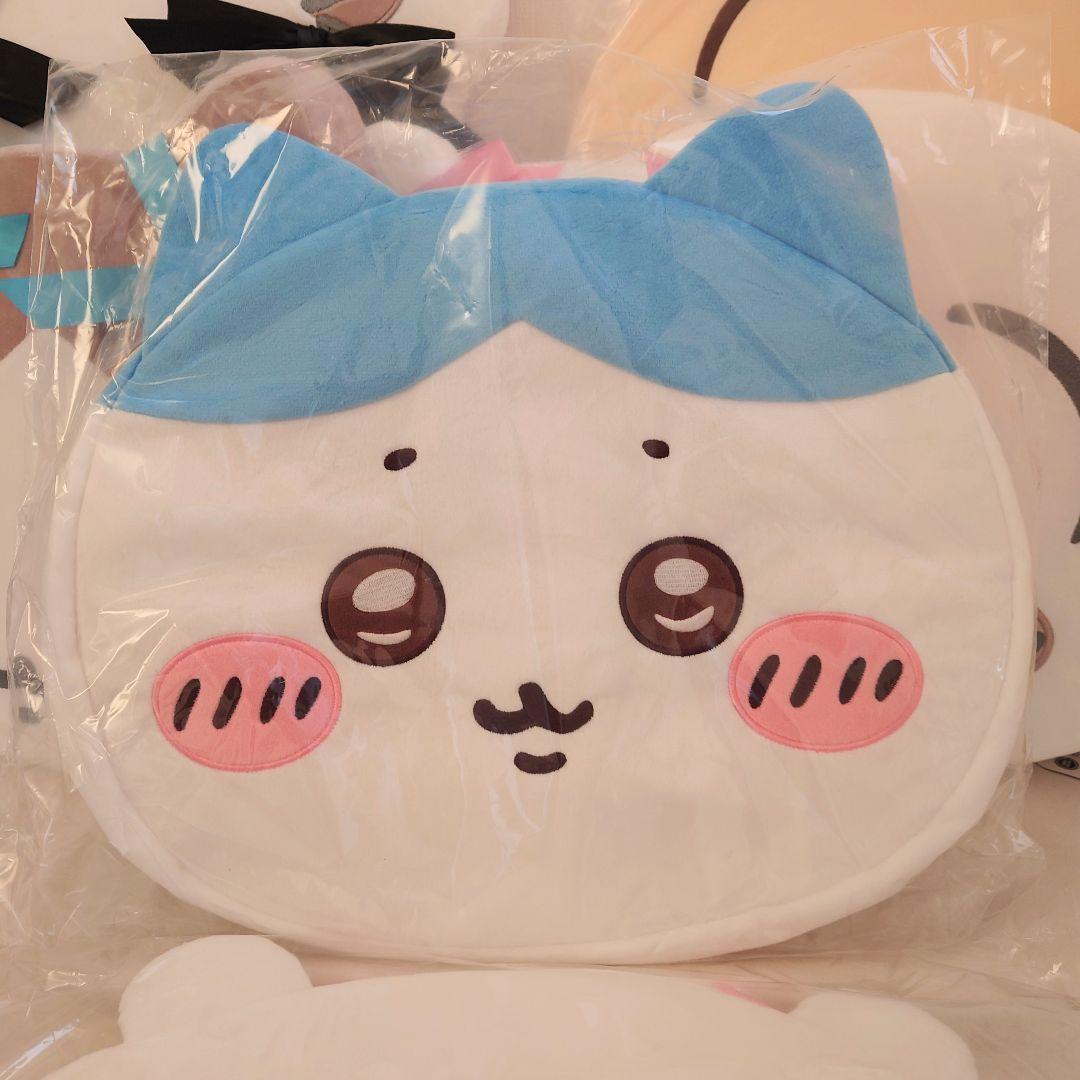 ちいかわ　低反発クッション　リボン　おかおBIGボストンバッグ