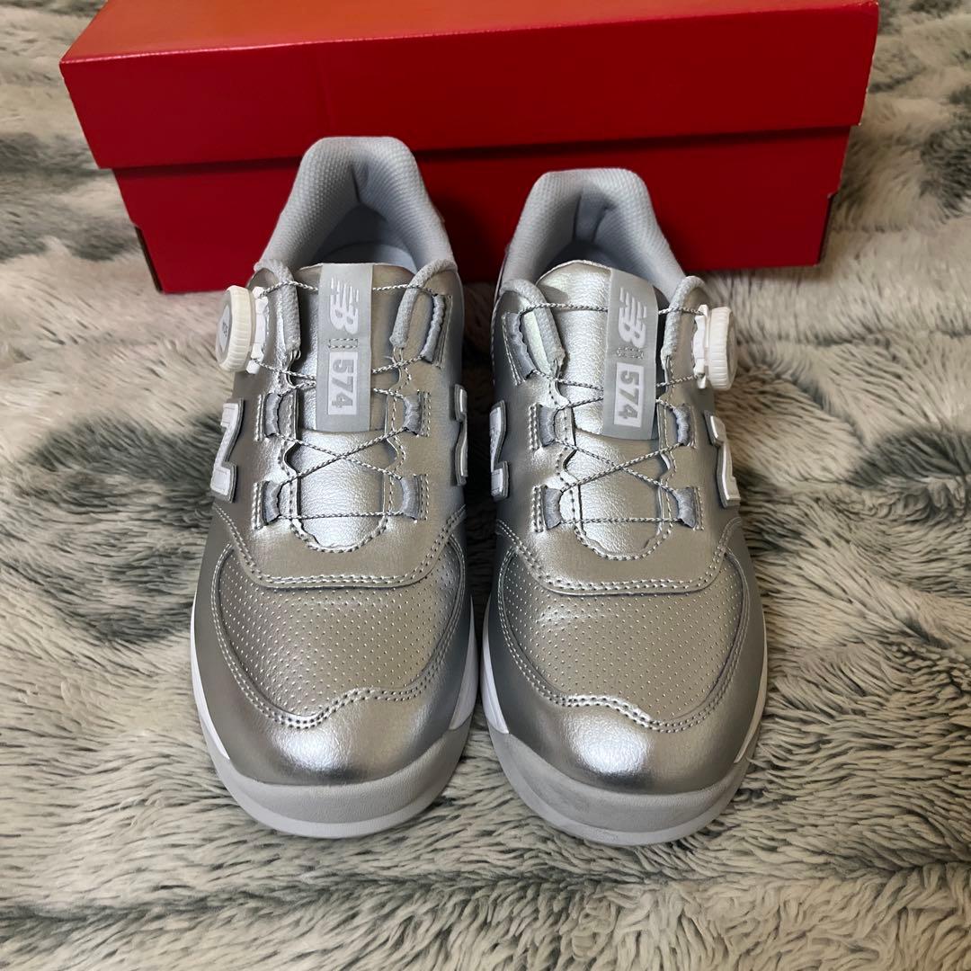 ニューバランスゴルフレディースシューズ24.5センチ