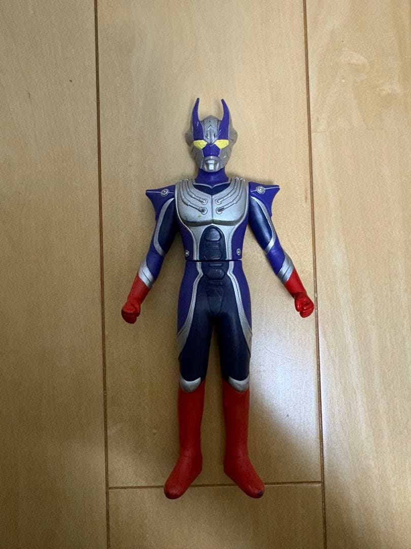 大怪獣バトルナイザー、大怪獣NEOバトルナイザー、レイモン