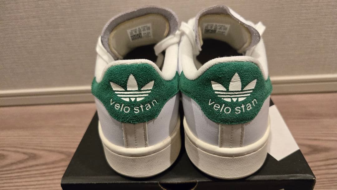 adidas　VELOSTANSMITH 　ホワイト