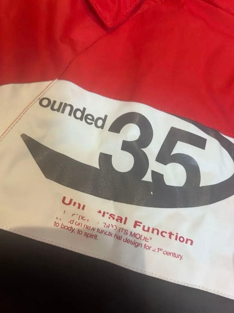 デサント　子ども用スキーウェアセット140（赤ジャケット・黒パンツ・ヘルメット）