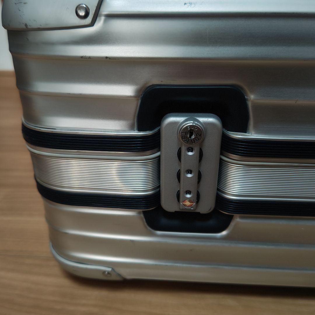 RIMOWA リモワ 最上位モデル シルバーインテグラル 82L キャリーケース