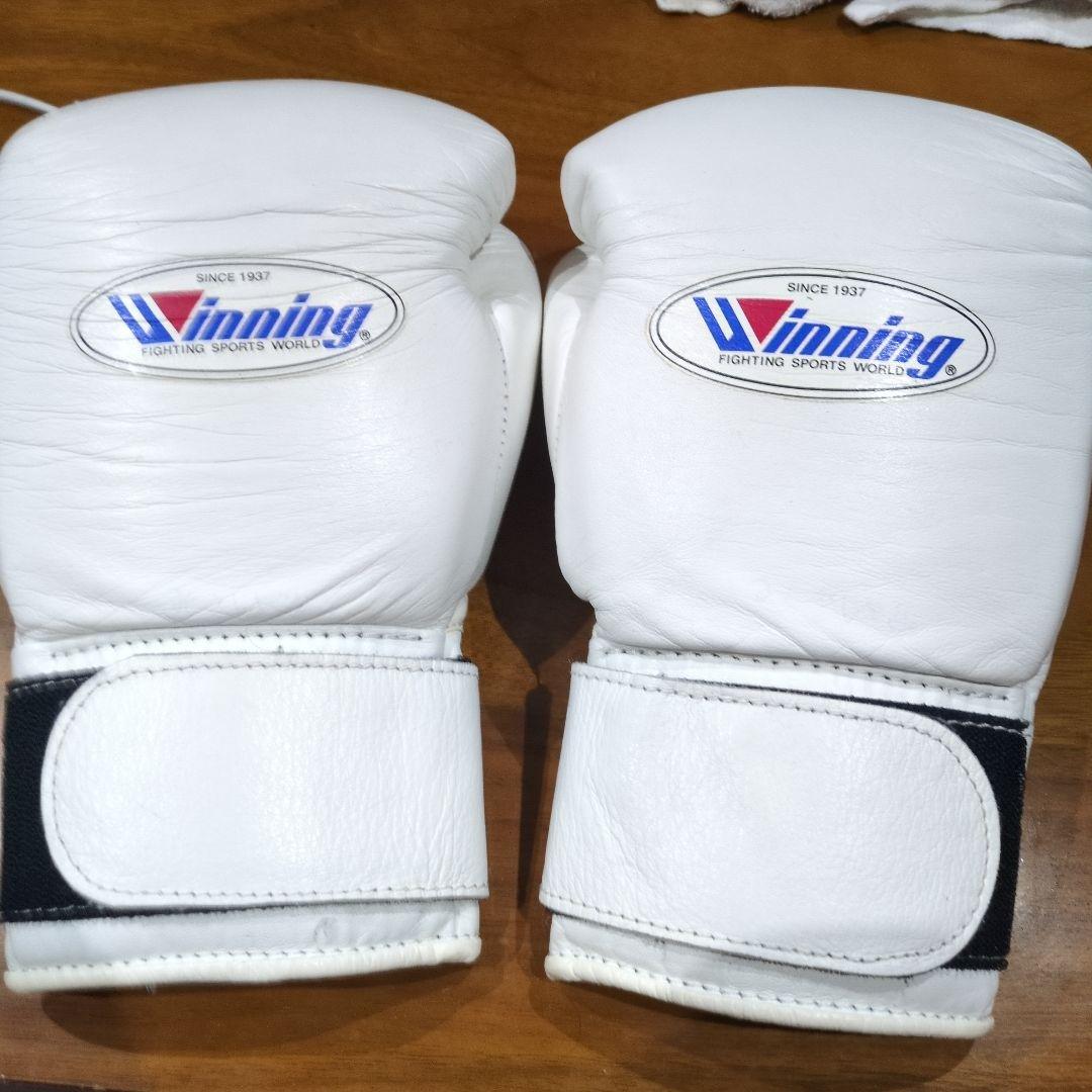 Winning ボクシンググローブ 8oz ホワイト