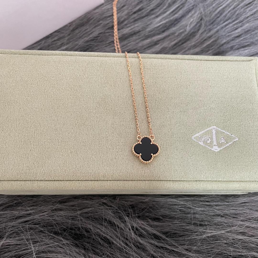 ヴィンテージ アルハンブラ ペンダントVCARA45800