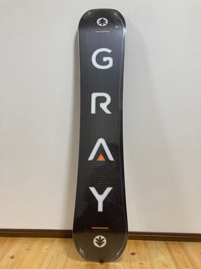 定価79200円　GRAY SHRED 144cm 新品　スノーボード　グレイ