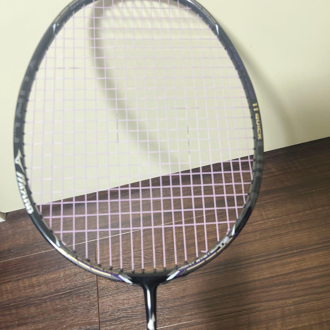 フォルティウス11クイック バドミントンラケット