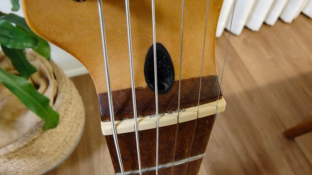 Squier FAT Telecaster Standard バタースコッチ