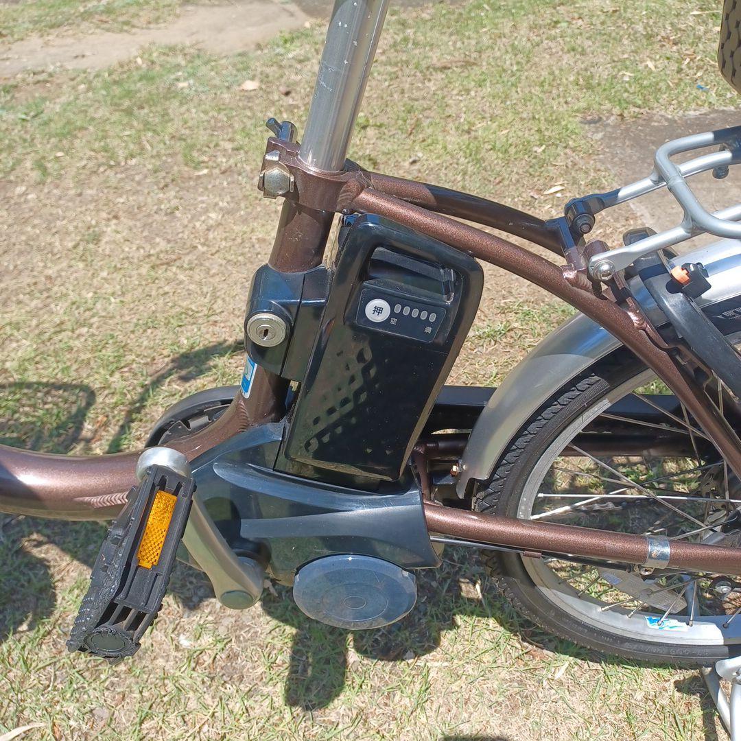 ブラウン 電動アシスト自転車 シティタイプ