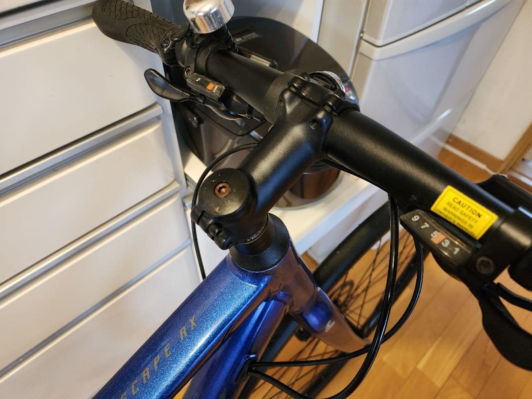 美品ジャイアント 油圧ディスクブレーキ札幌引き取り限定