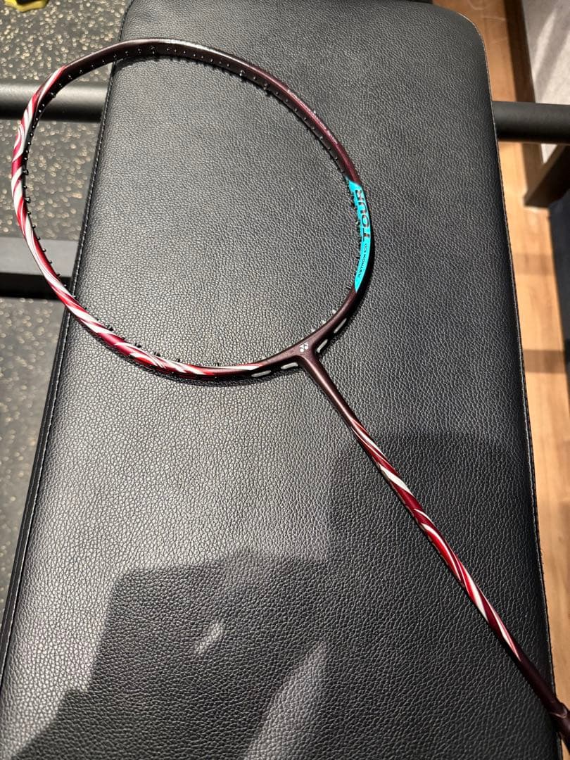 ラケット YONEX ASTROX100 TOUR 4UG5