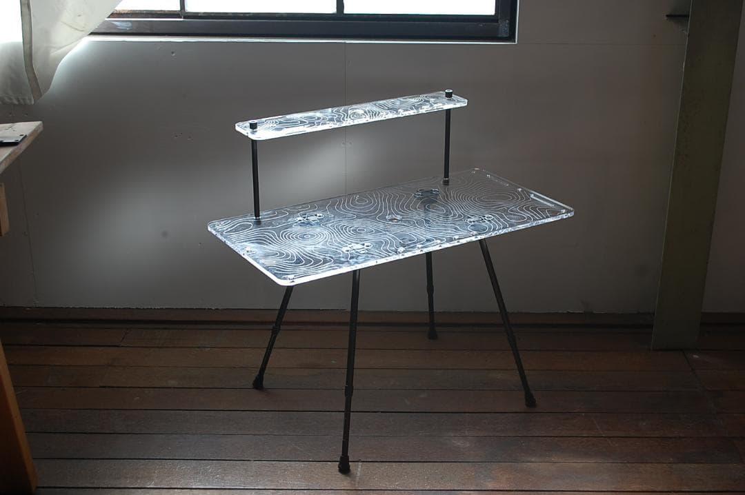 28000円→アウトレットSALE！アクリルキャンプテーブル80ｘ40ｃｍ棚付き
