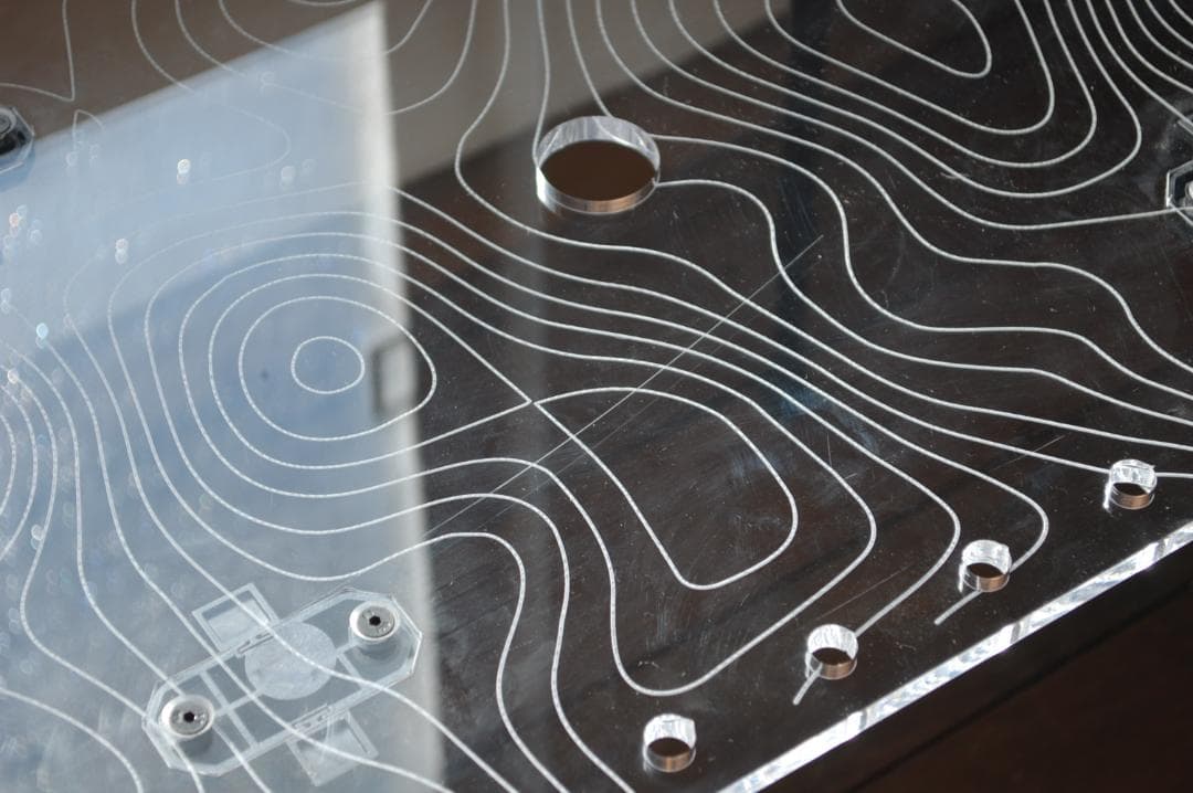 28000円→アウトレットSALE！アクリルキャンプテーブル80ｘ40ｃｍ棚付き