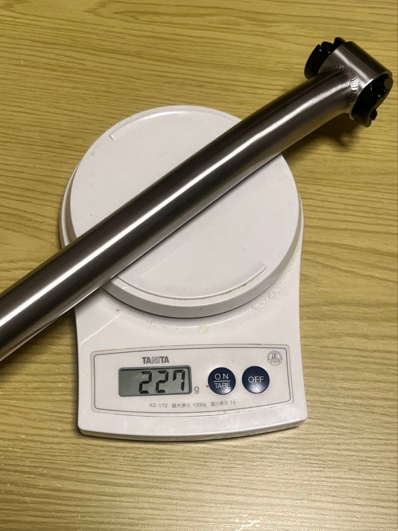 チタンシートポスト　セットバック有り