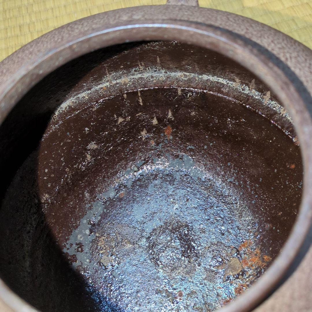 切合鬼面風炉　平丸釜添え