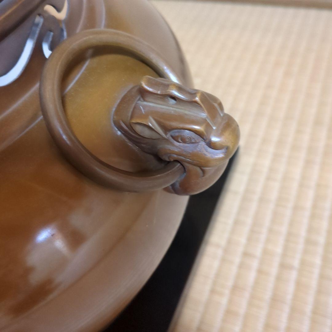 切合鬼面風炉　平丸釜添え