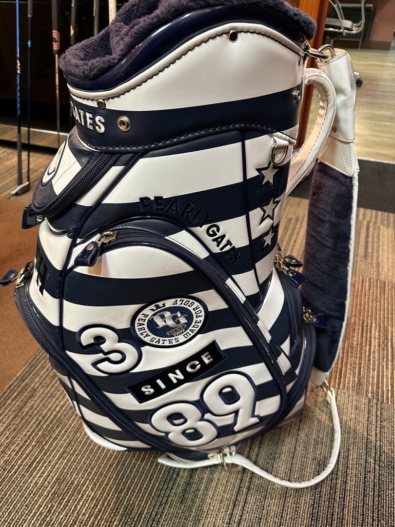 【希少】PEARLYGATES　30周年限定モデル　キャディバッグ　ボーダー