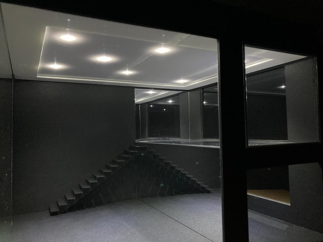 モデルカー用ジオラマ：1/24 ショールーム＆ガレージⅣ／希少モデル！