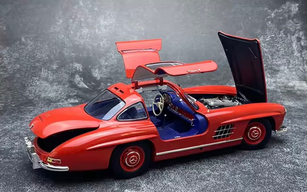 MINICHAMPS 1:18 スケール　メルセデス・ベンツ 300SL