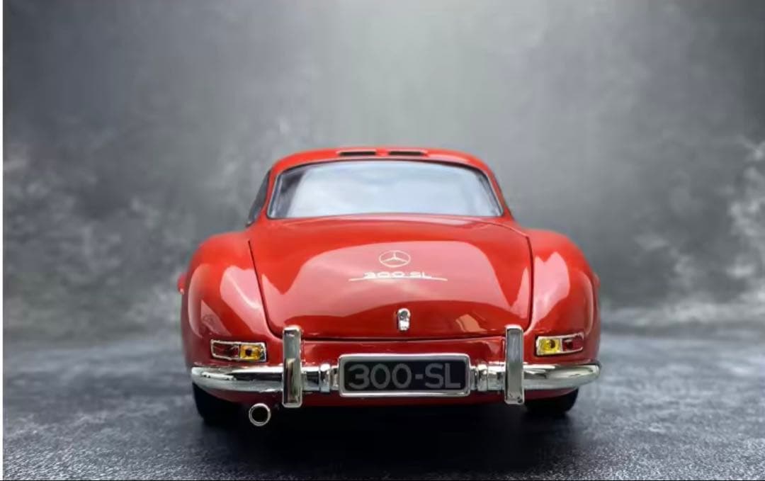 MINICHAMPS 1:18 スケール　メルセデス・ベンツ 300SL